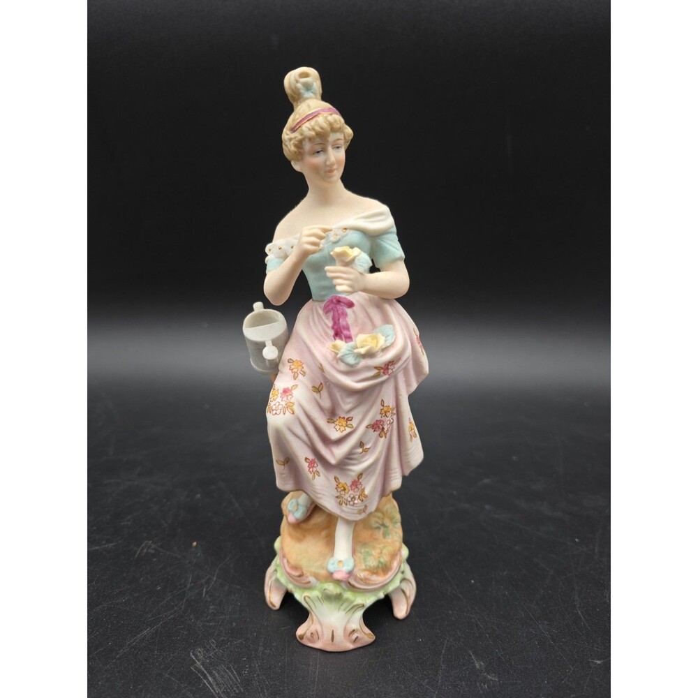 Vintage Meissen 8.5'' Figurine Lady French Porcelain Woman Floral Water Pale